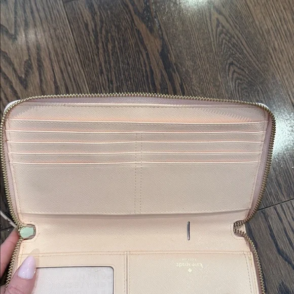 Kate Spade Loght Pink Wallet - Picture 7 of 11